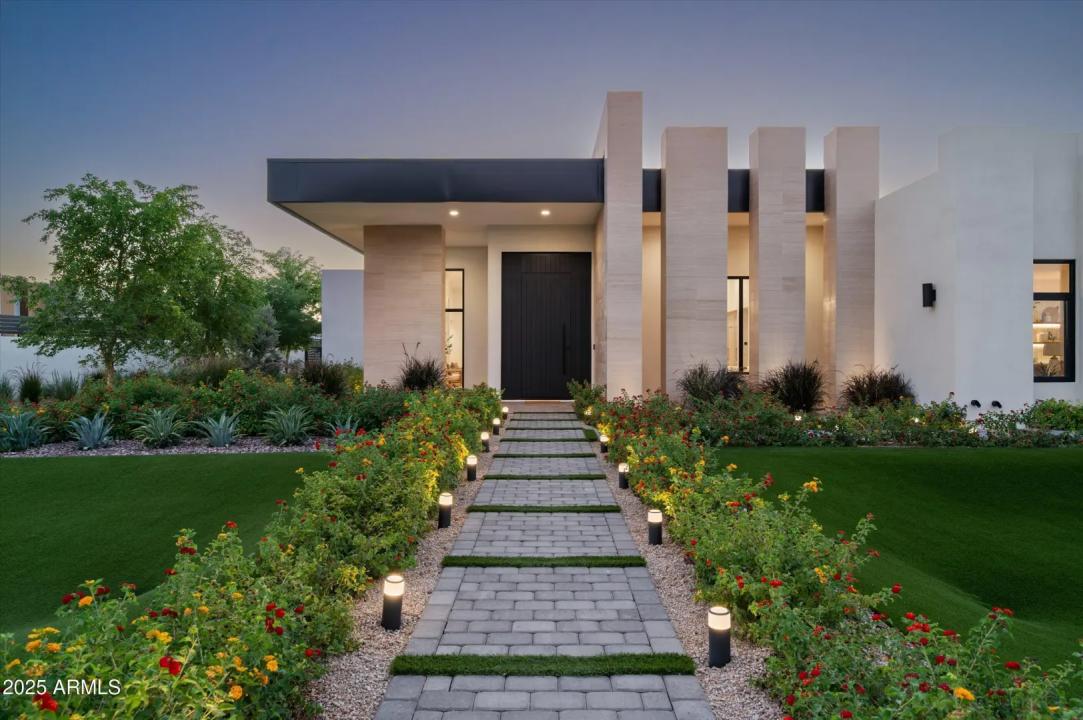 10220 N 66TH Street Paradise Valley AZ 85253