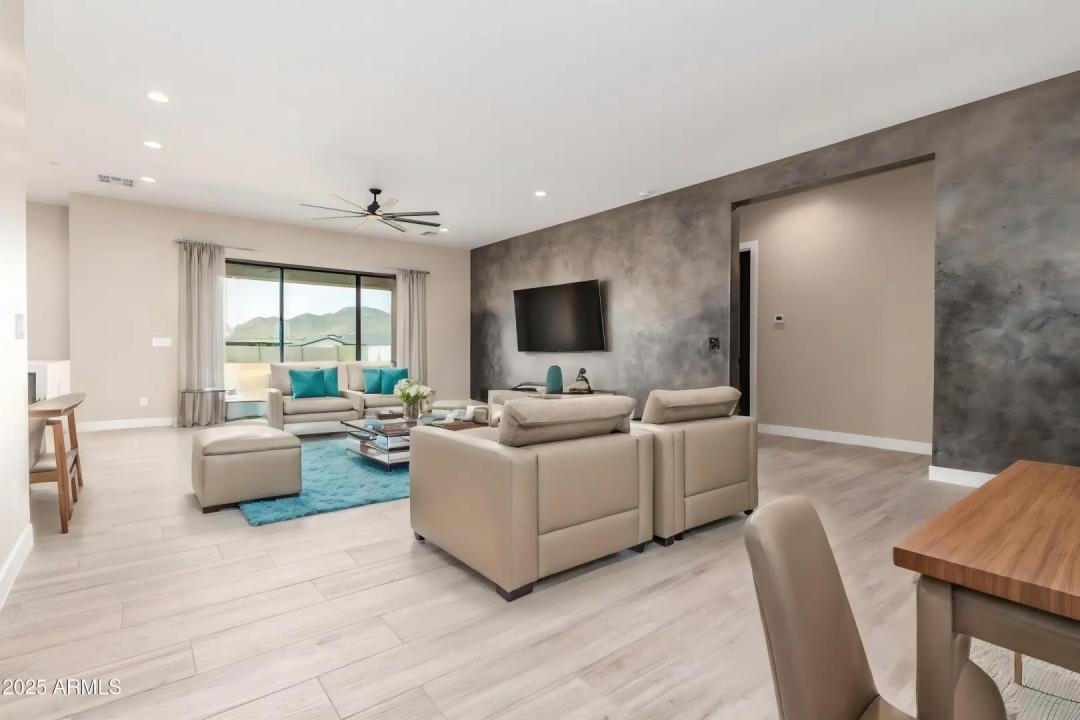 544 E Amber Sun Drive Phoenix AZ 85086