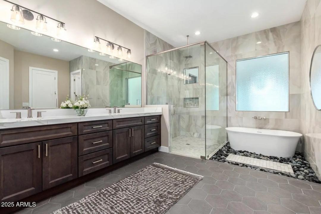 1620 E Cloud Road Phoenix AZ 85086