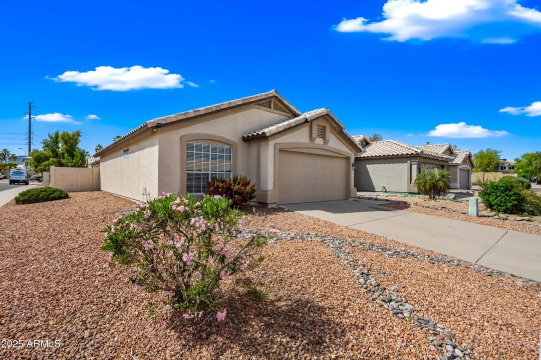 16044 S 41ST Place Phoenix AZ 85048