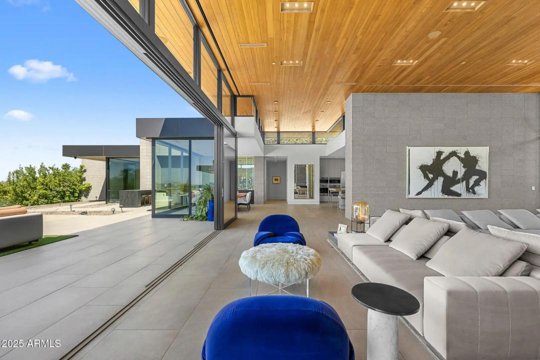 Real Estate Picture 9