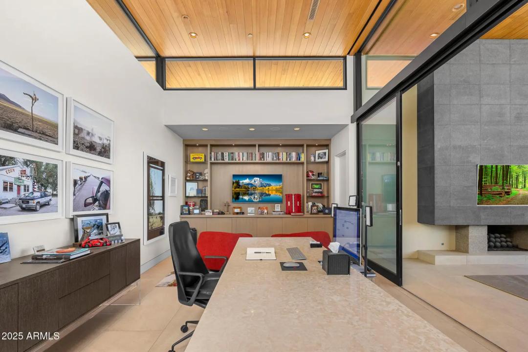 Real Estate Picture 17