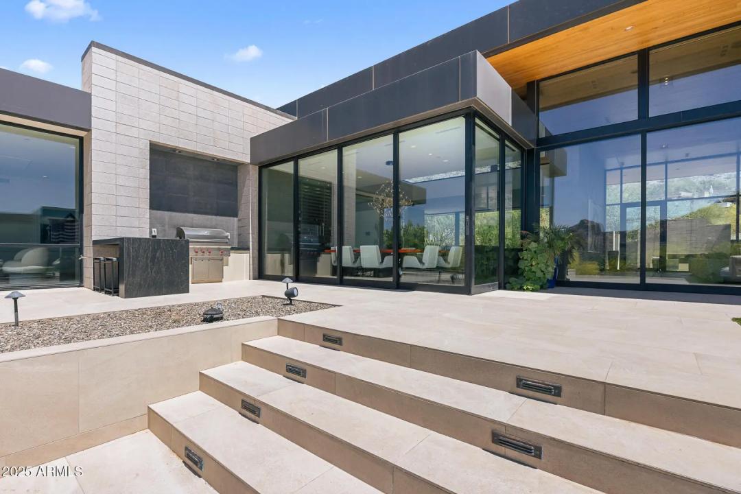 Real Estate Picture 38