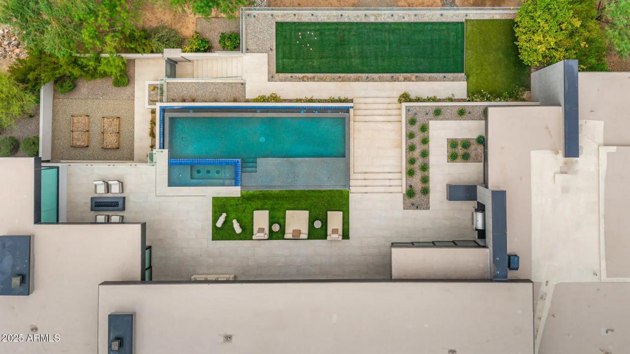 Real Estate Picture 77