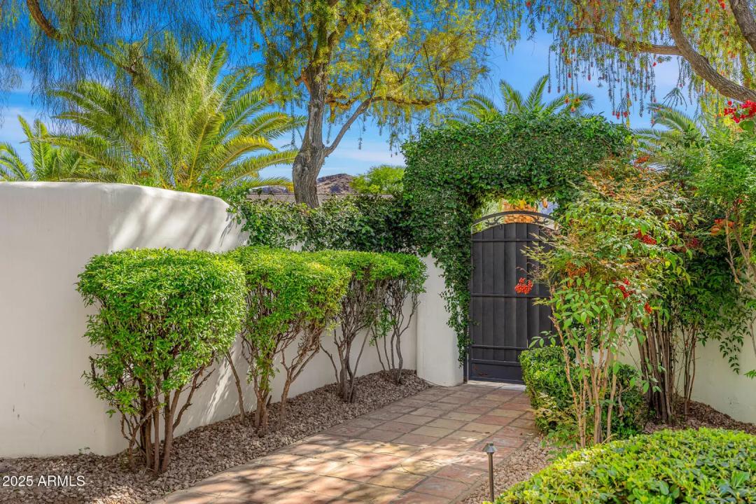 5838 E BERNEIL Lane Paradise Valley AZ 85253