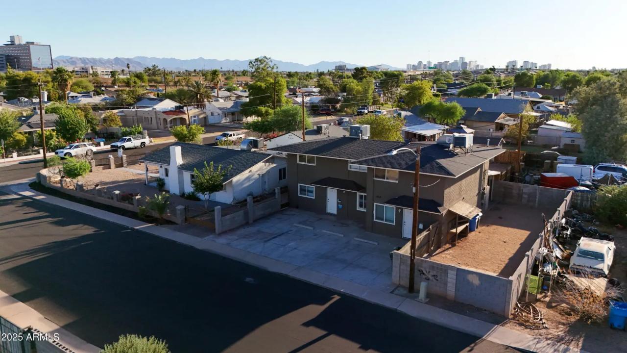 2646 E WILLETTA Street Phoenix AZ 85008