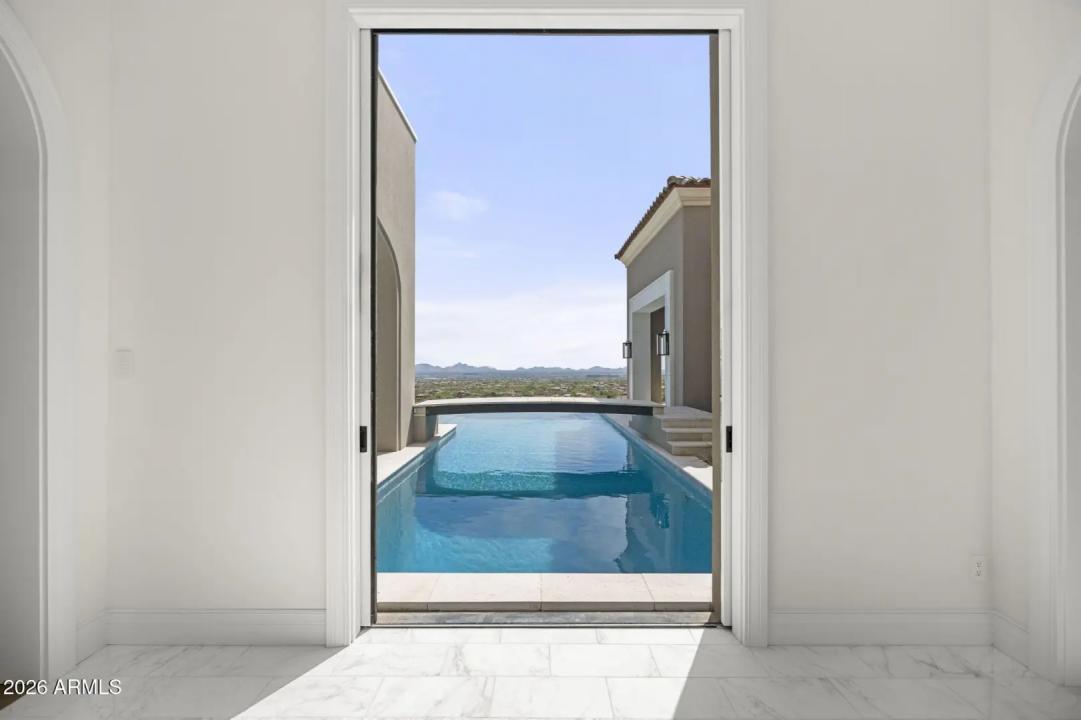Real Estate Picture 16