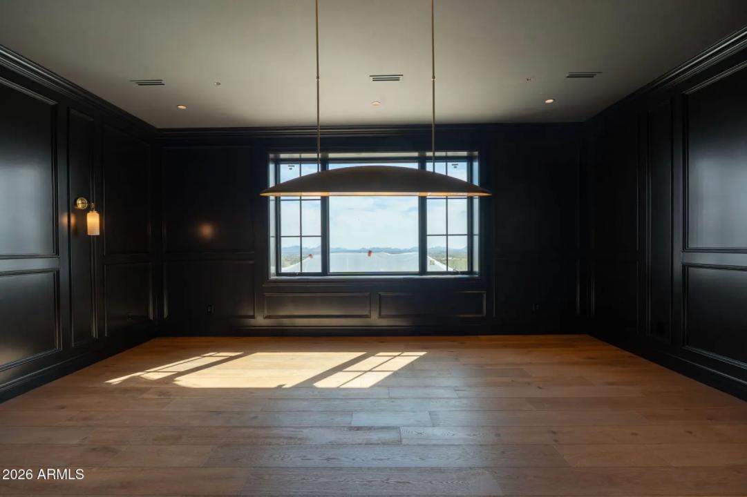 Real Estate Picture 33