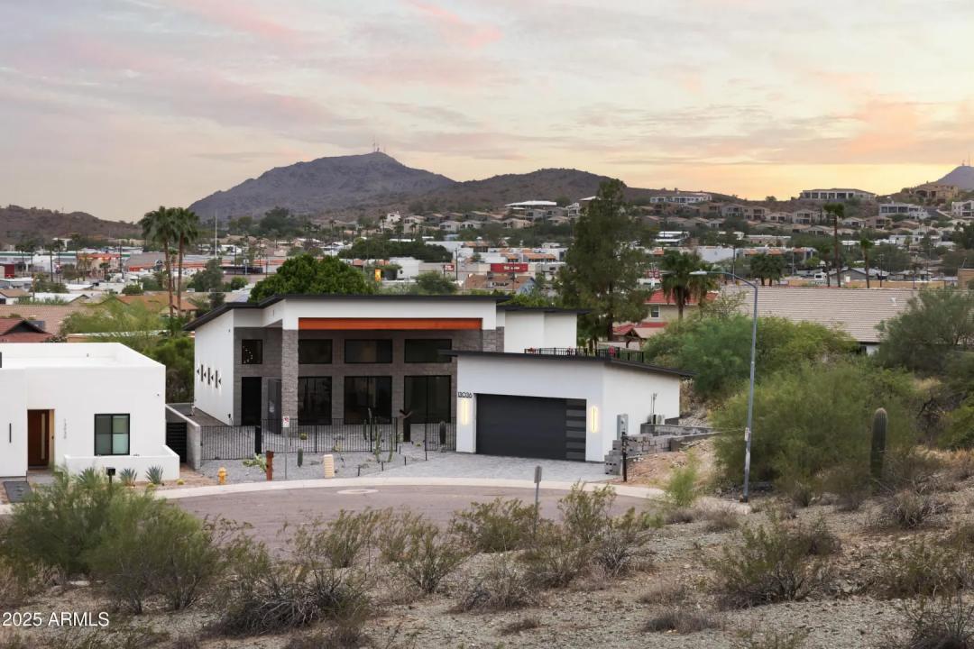 13036 N 23RD Place Phoenix AZ 85022