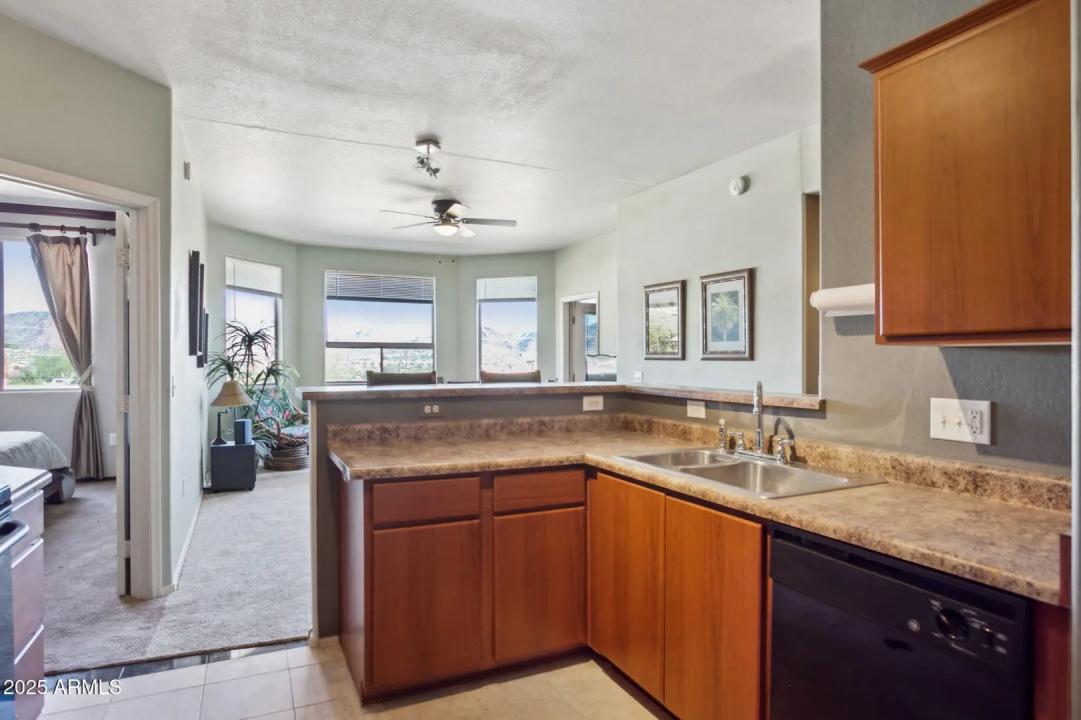 9820 N CENTRAL Avenue 317 Phoenix AZ 85020