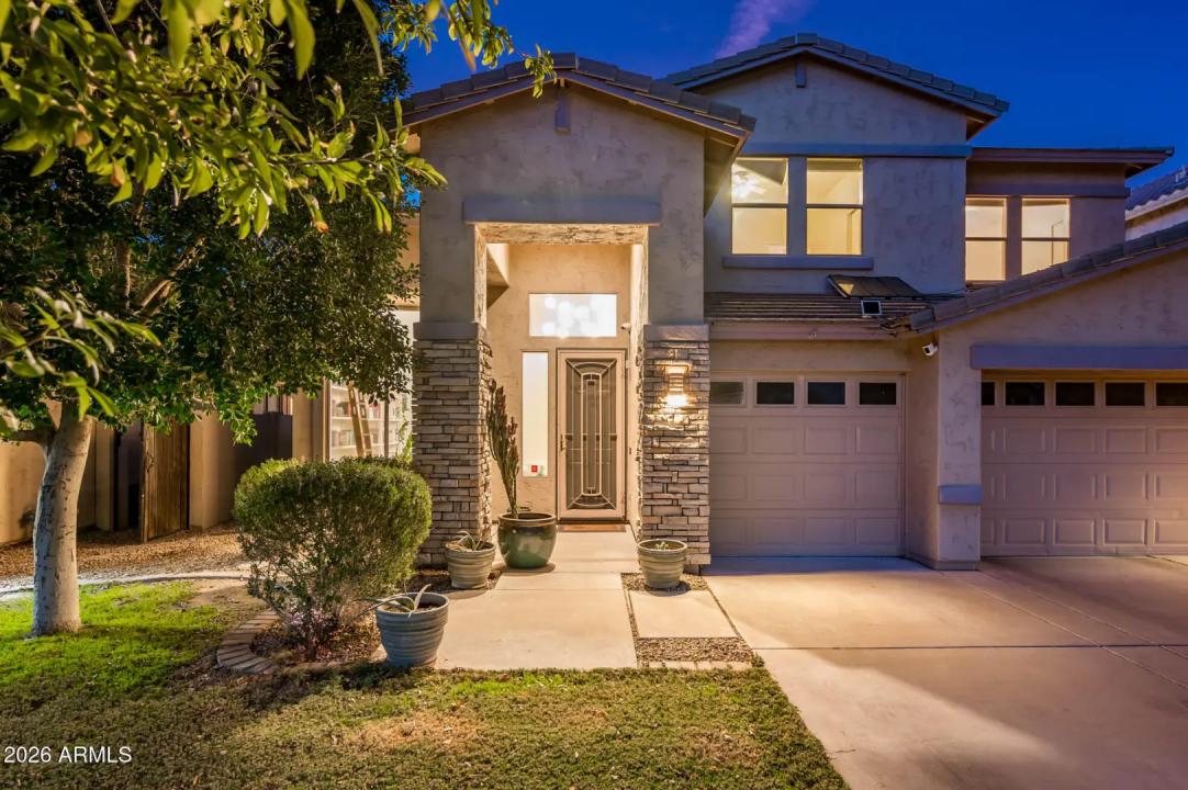 2442 E GLASS Lane Phoenix AZ 85042