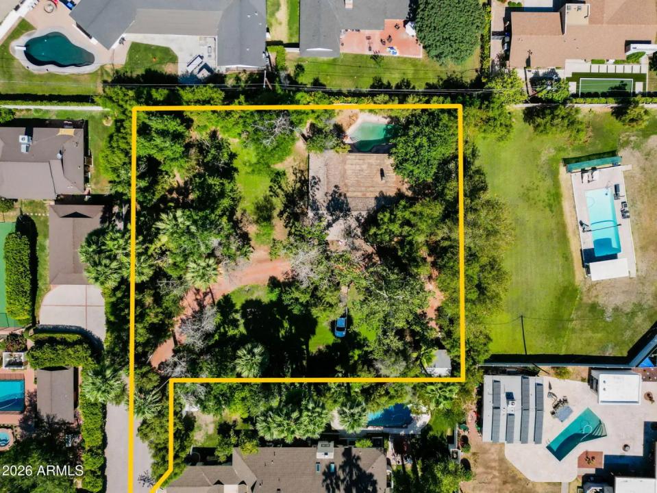 6121 N 3RD Avenue Phoenix AZ 85013