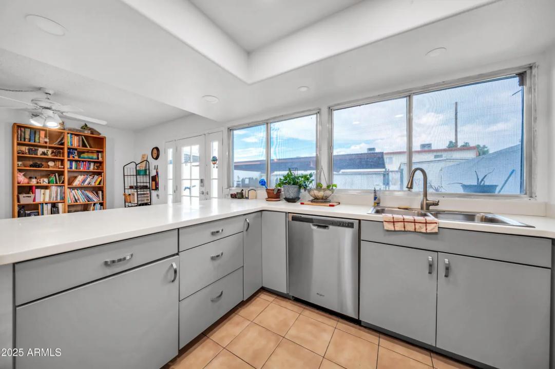 7877 N 49TH Avenue Glendale AZ 85301