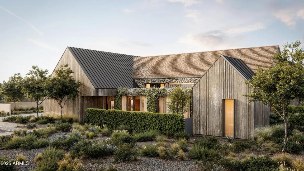 8402 E CHOLLA Street Scottsdale AZ 85260