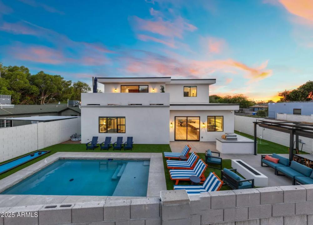 4546 E CAMPBELL Avenue Phoenix AZ 85018