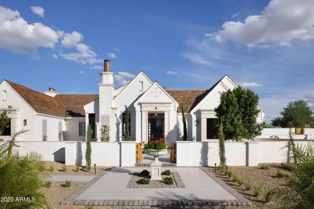 6001 N 37TH Place Paradise Valley AZ 85253