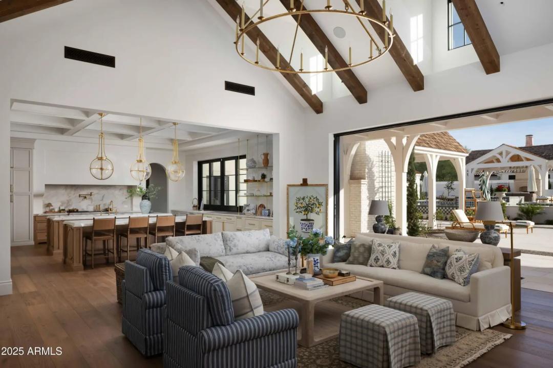 Real Estate Picture 4