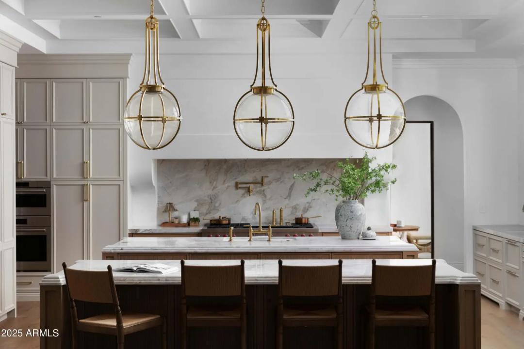 Real Estate Picture 6