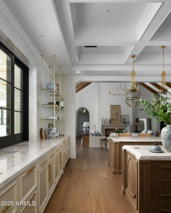 Real Estate Picture 8