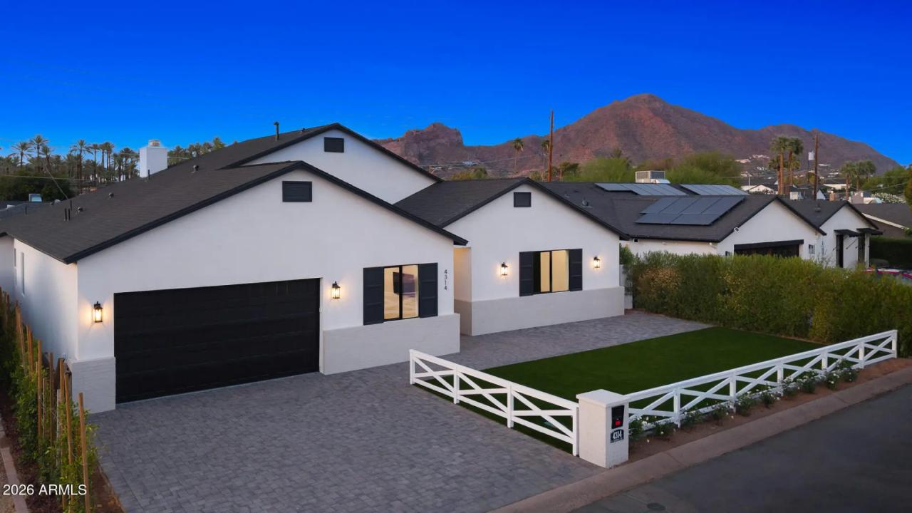 4314 E GLENROSA Avenue Phoenix AZ 85018