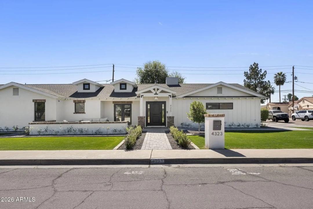 4323 E Whitton Avenue Phoenix AZ 85018