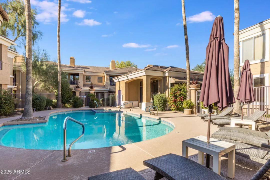 1411 E ORANGEWOOD Avenue 239 Phoenix AZ 85020