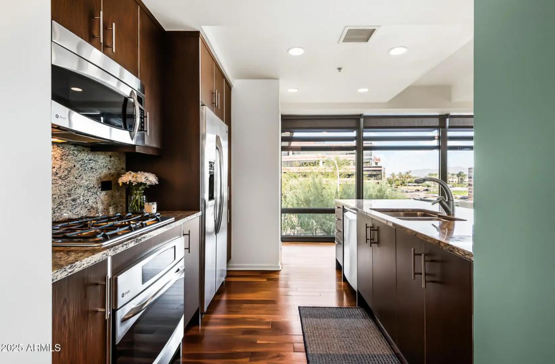 7131 E RANCHO VISTA Drive 4005 Scottsdale AZ 85251