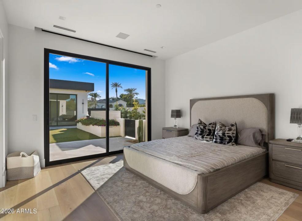 Real Estate Picture 93