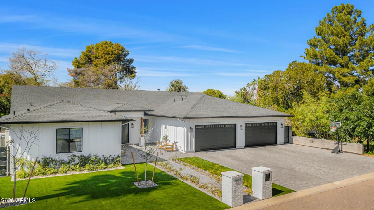 3516 N 35TH Place Phoenix AZ 85018