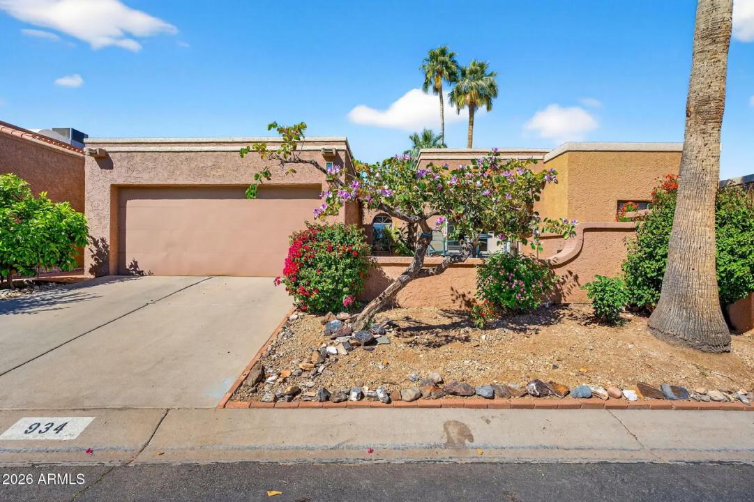 934 E BECKER Lane Phoenix AZ 85020