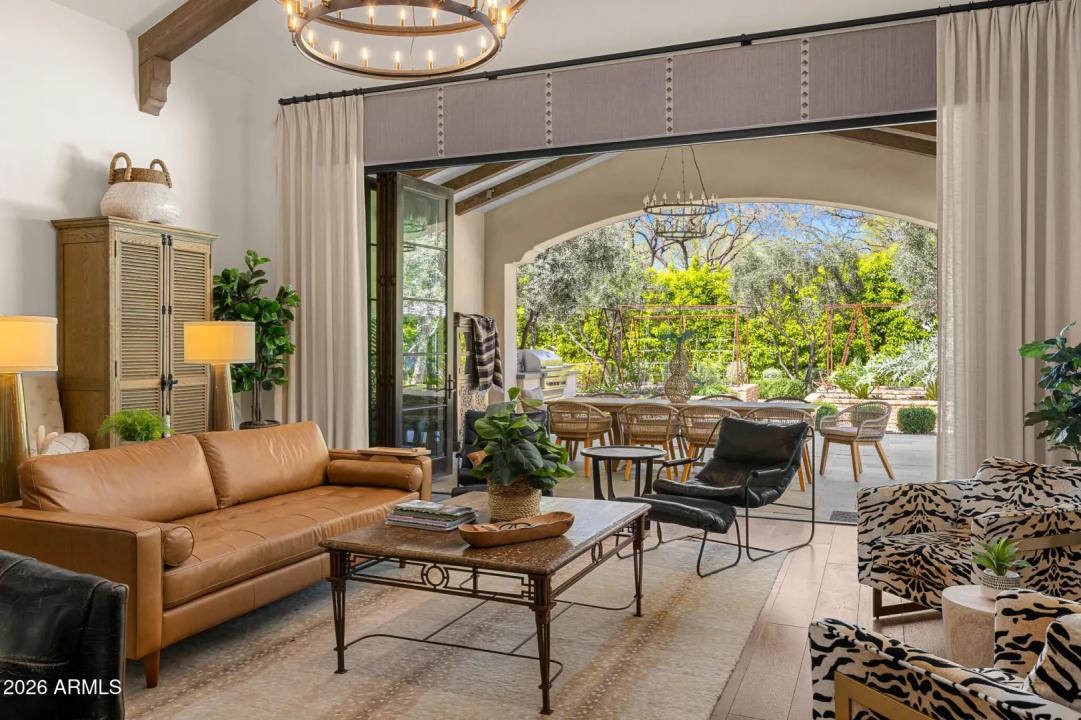 Real Estate Picture 10