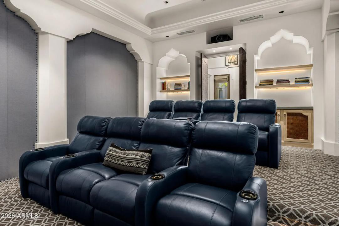 Real Estate Picture 20