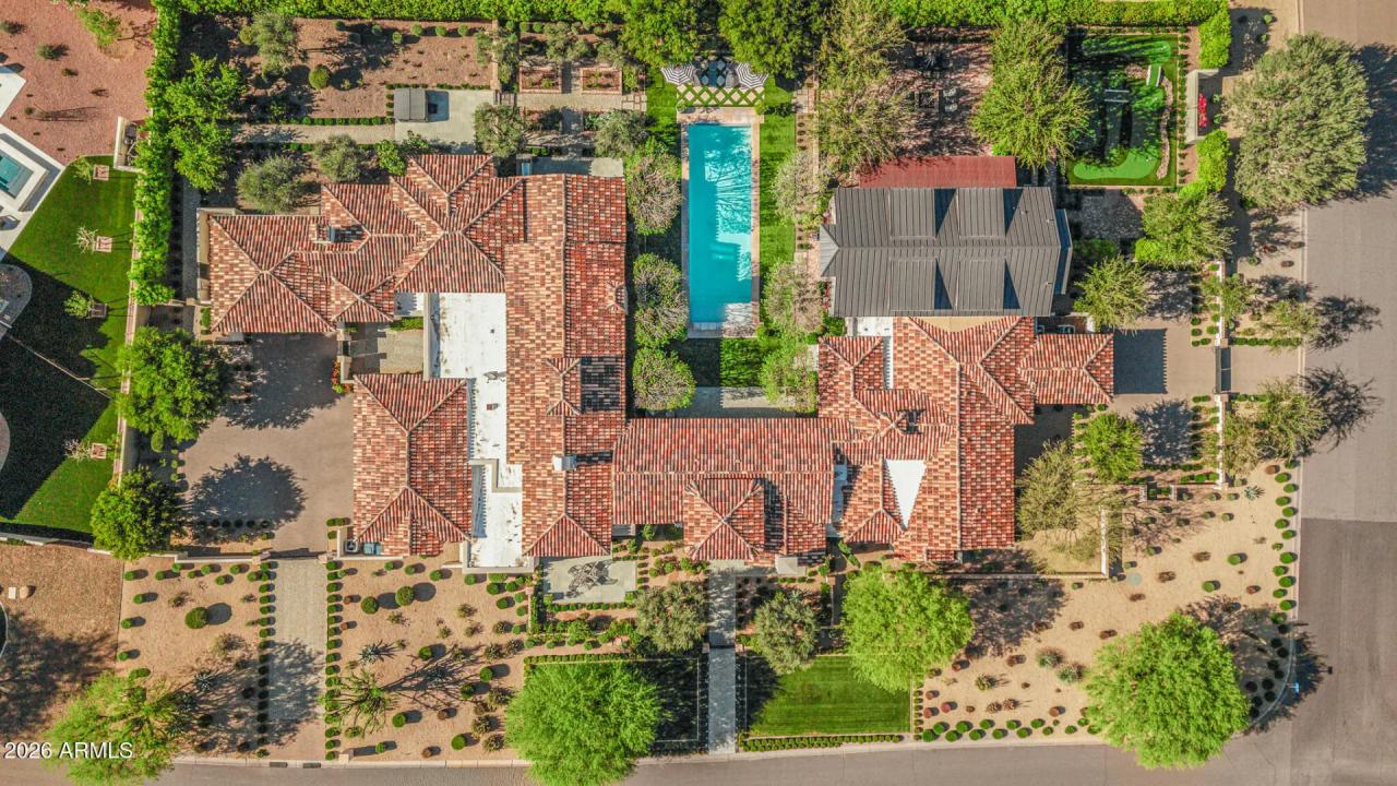 Real Estate Picture 37