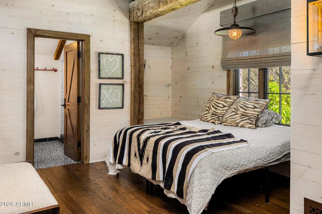Real Estate Picture 34