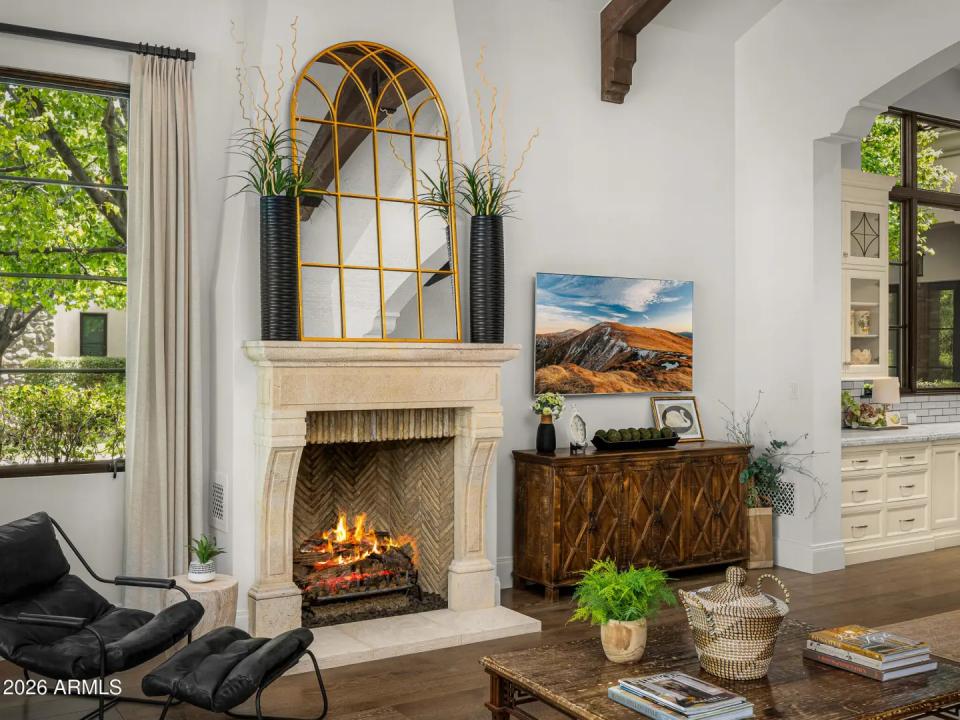 Real Estate Picture 9