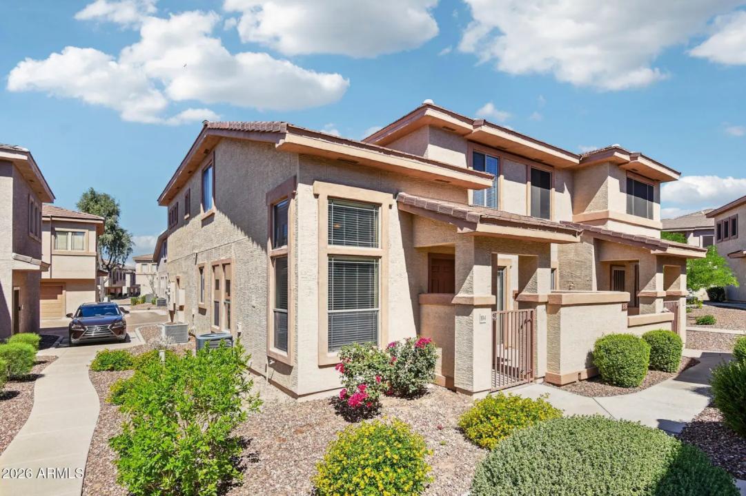 42424 N Gavilan Peak Parkway 33104 Anthem AZ 85086