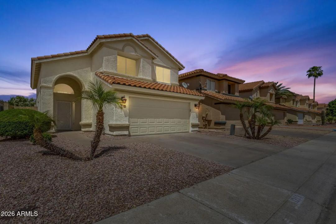 1210 E HELENA Drive Phoenix AZ 85022