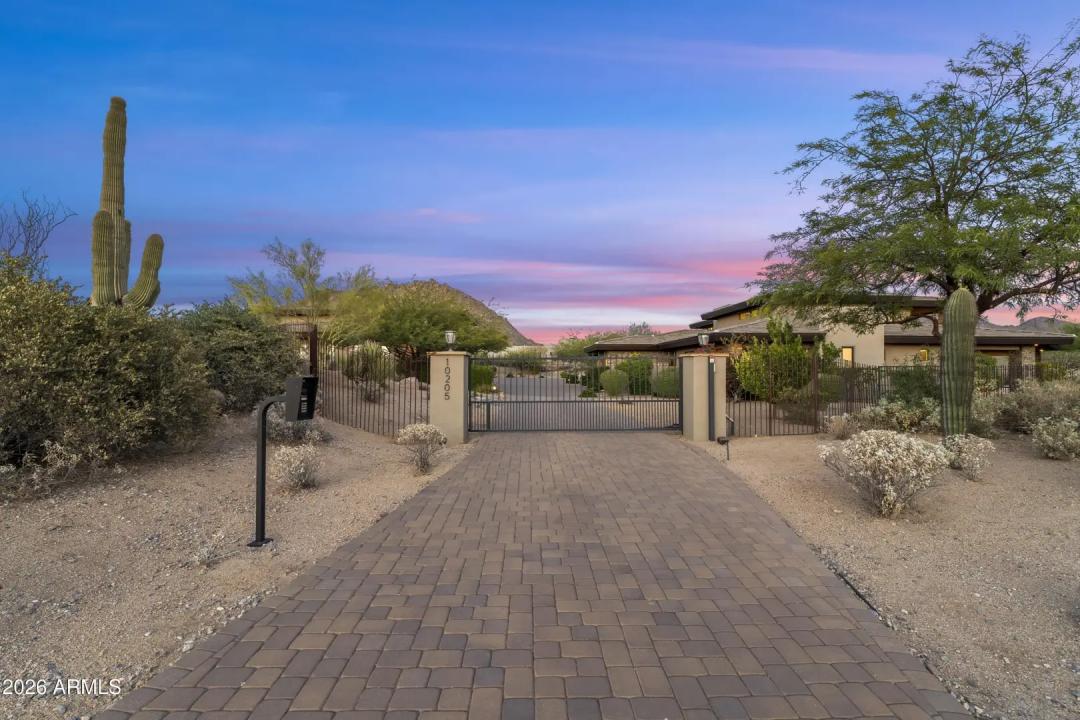 10205 E HAPPY VALLEY Road Scottsdale AZ 85255
