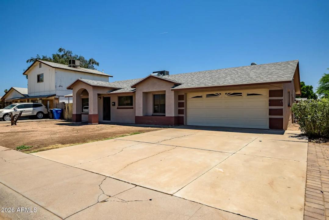 8813 W TURNEY Avenue Phoenix AZ 85037