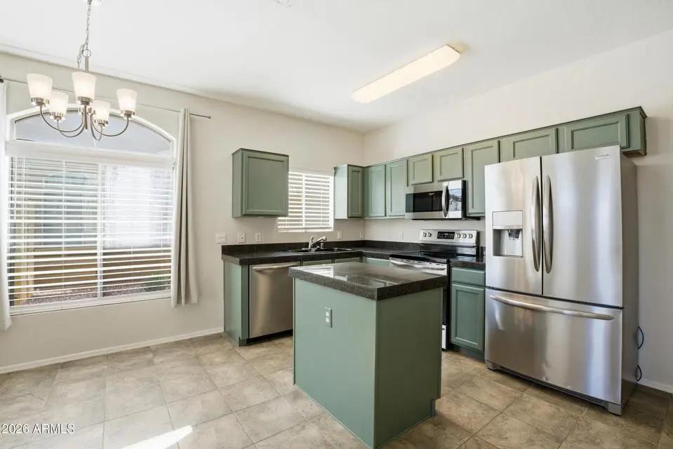 2250 E Deer Valley Road Unit 10 Phoenix AZ 85024