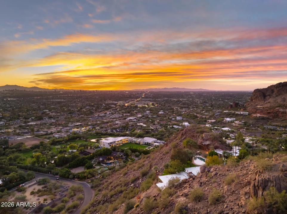 Real Estate Picture 13