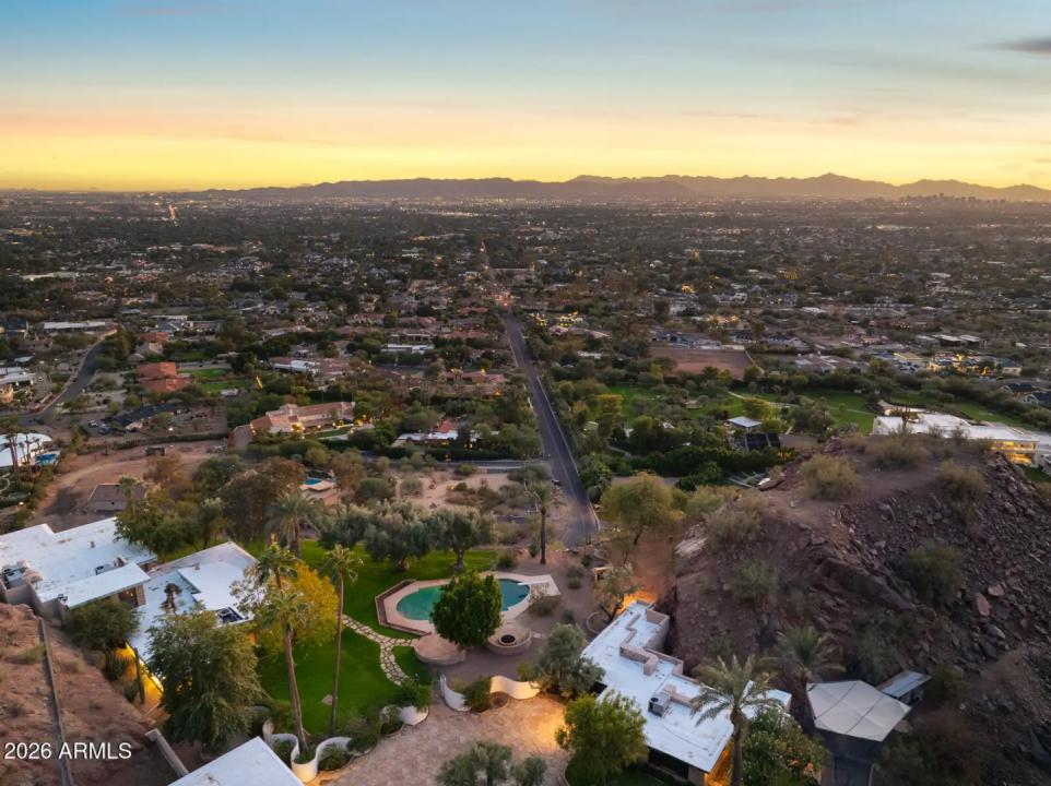 Real Estate Picture 27