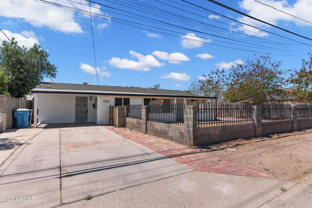 2133 W COLTER Street Phoenix AZ 85015
