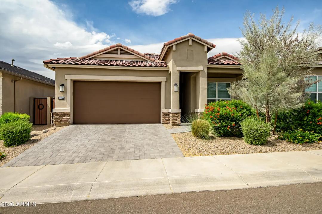 21922 N 61ST Way Phoenix AZ 85054
