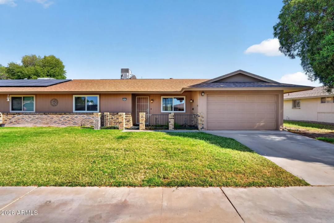 10413 W ROUNDELAY Circle Sun City AZ 85351