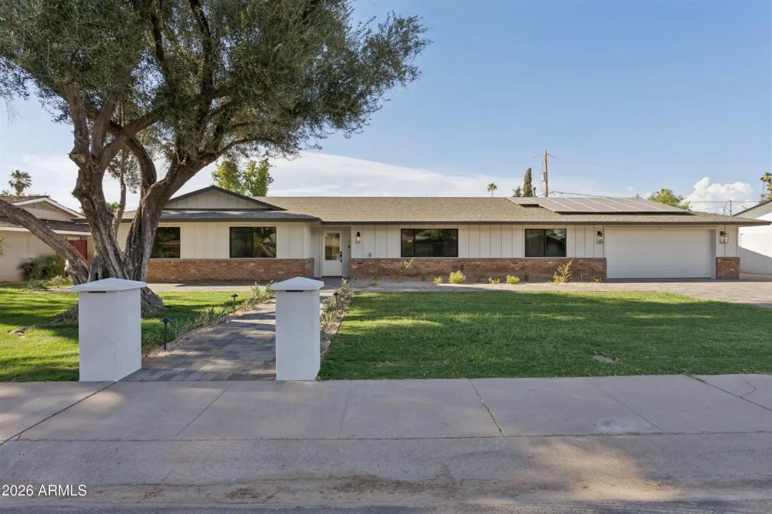144 E WINTER Drive Phoenix AZ 85020
