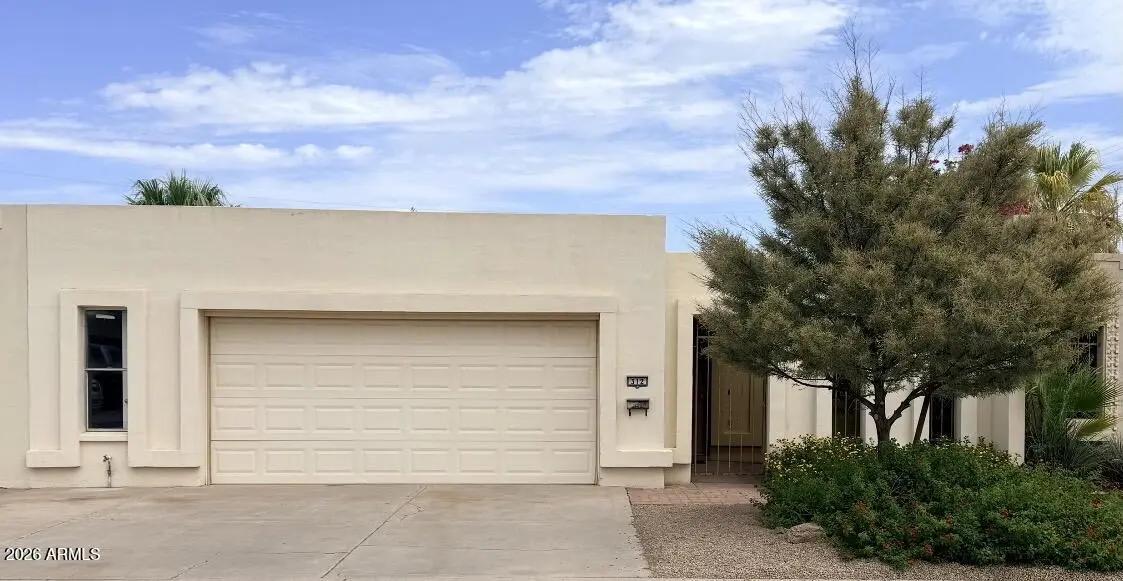 312 W LAGUNA Drive Tempe AZ 85282