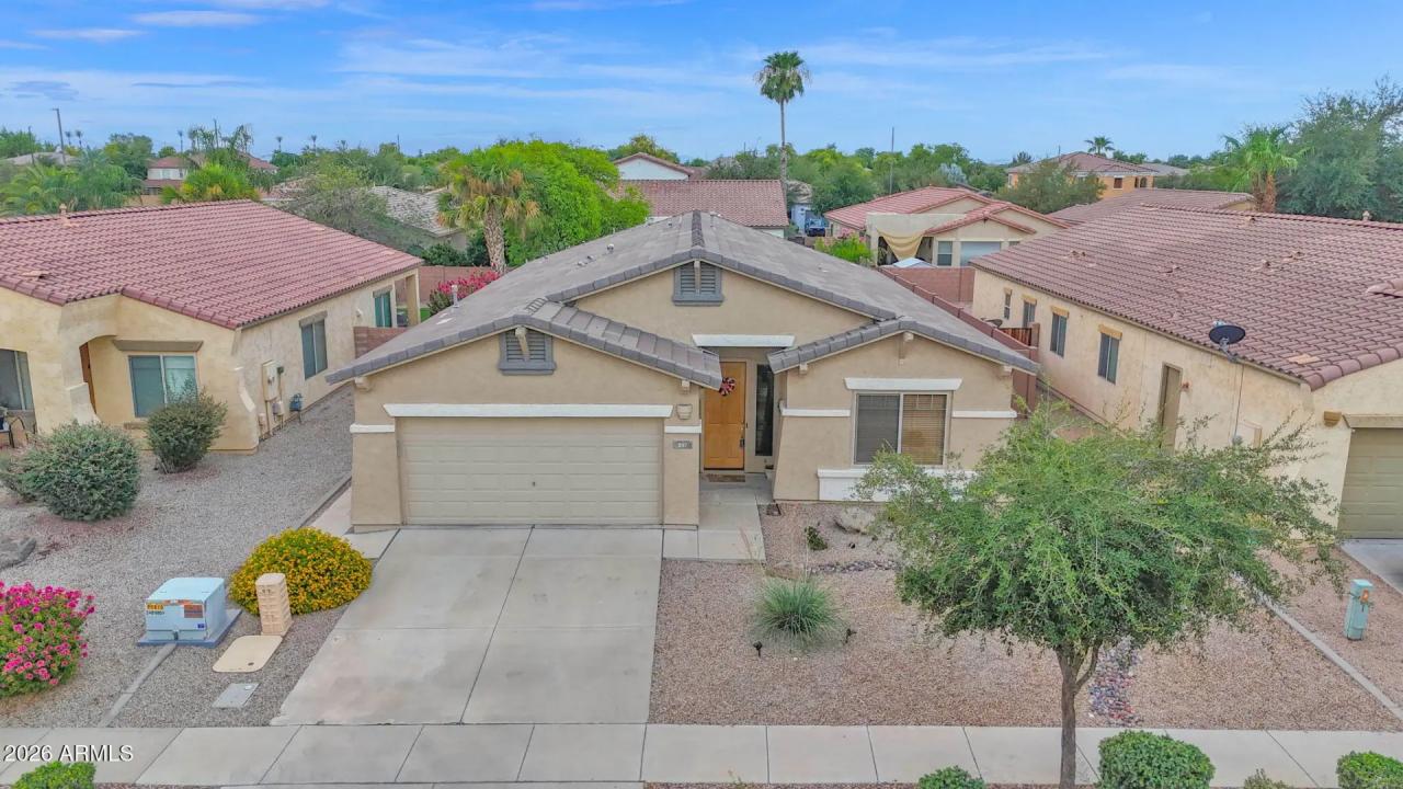 897 E INDIAN WELLS Place Chandler AZ 85249