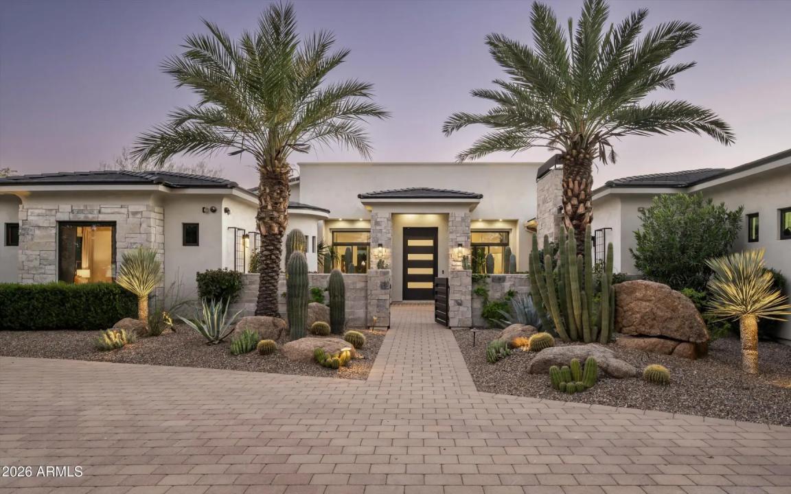 8700 N 55TH Place Paradise Valley AZ 85253