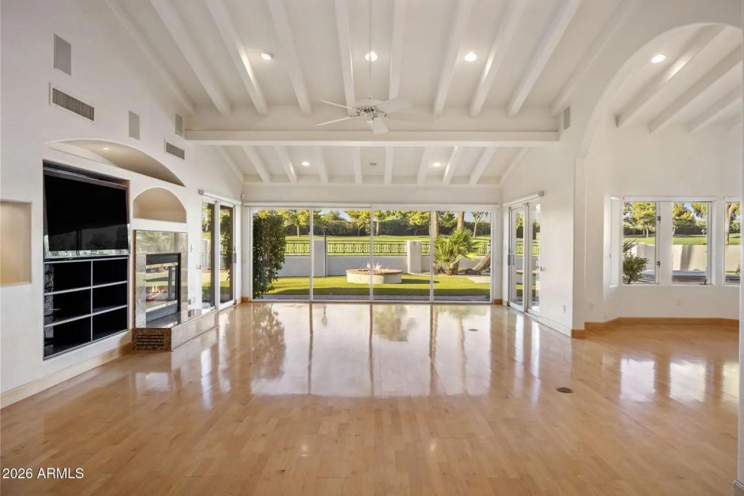 8262 E VISTA DE VALLE Scottsdale AZ 85255